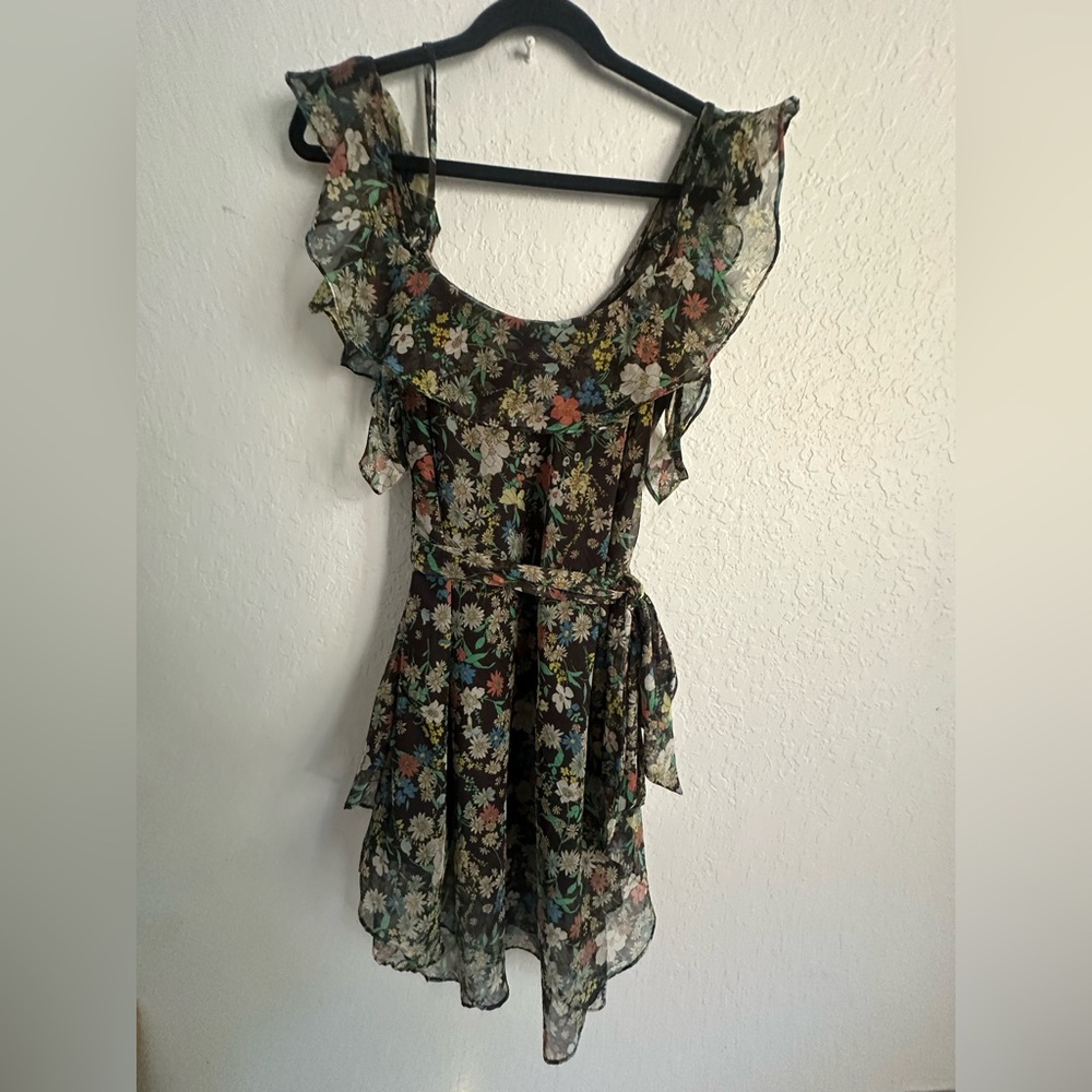 Kendall & Kylie Floral Dress - Picture 4 of 8